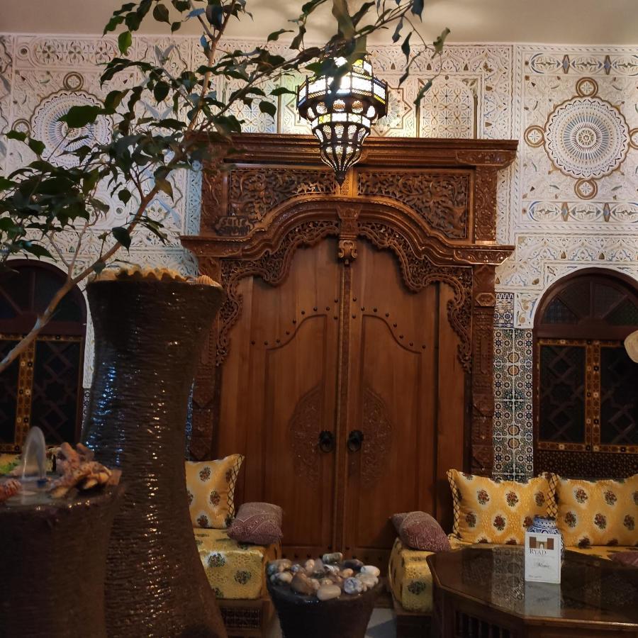 Ryad Bab Berdaine Meknès Exteriör bild