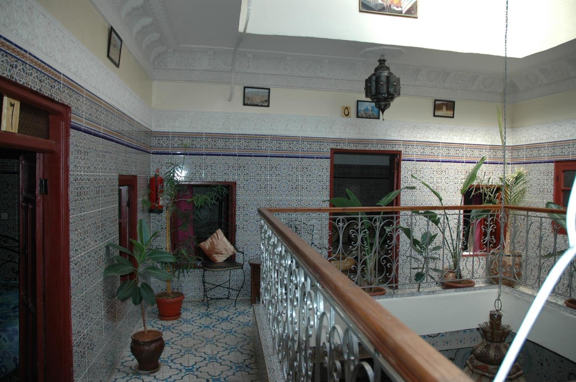 Ryad Bab Berdaine Meknès Exteriör bild