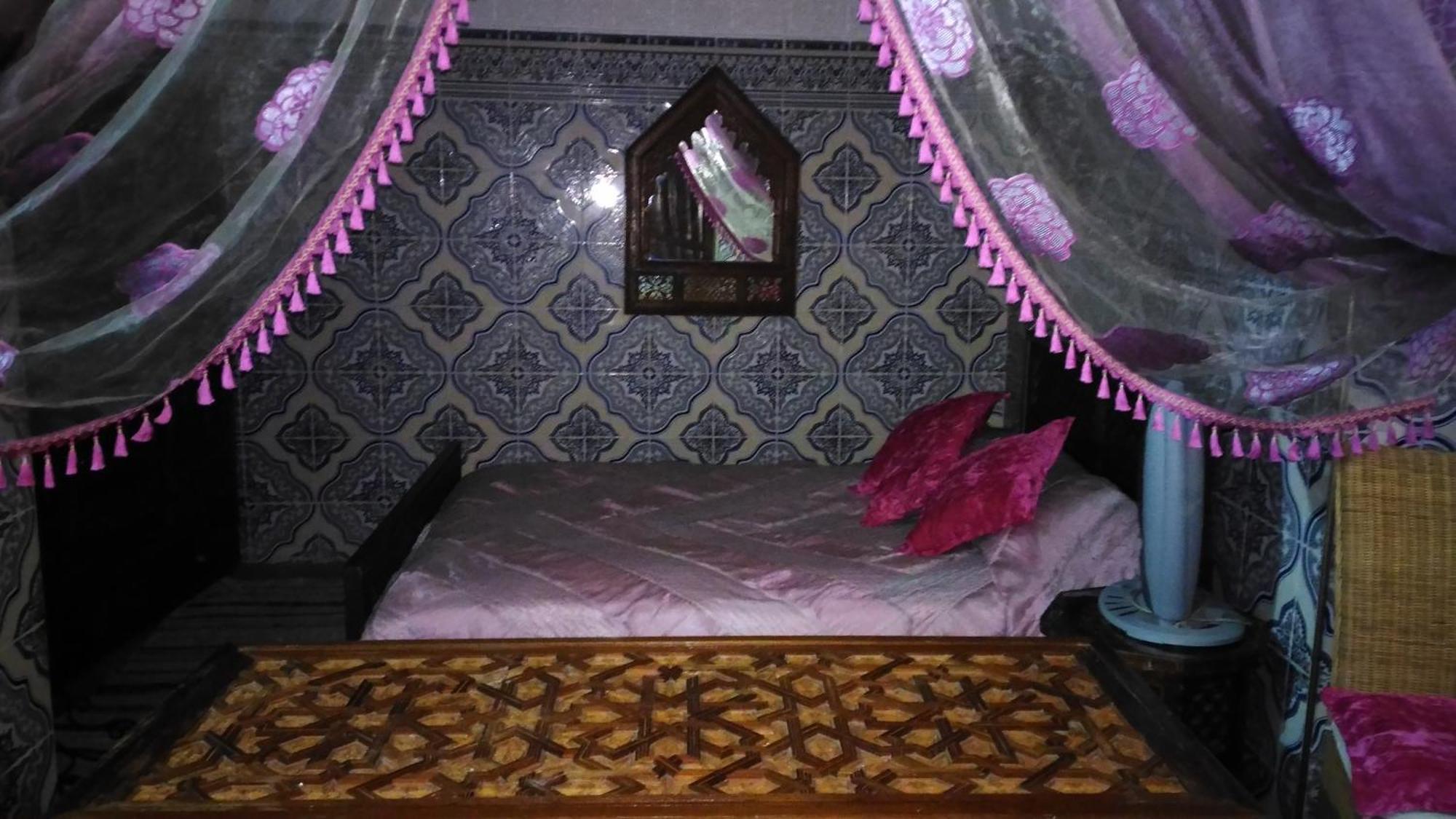 Ryad Bab Berdaine Meknès Exteriör bild