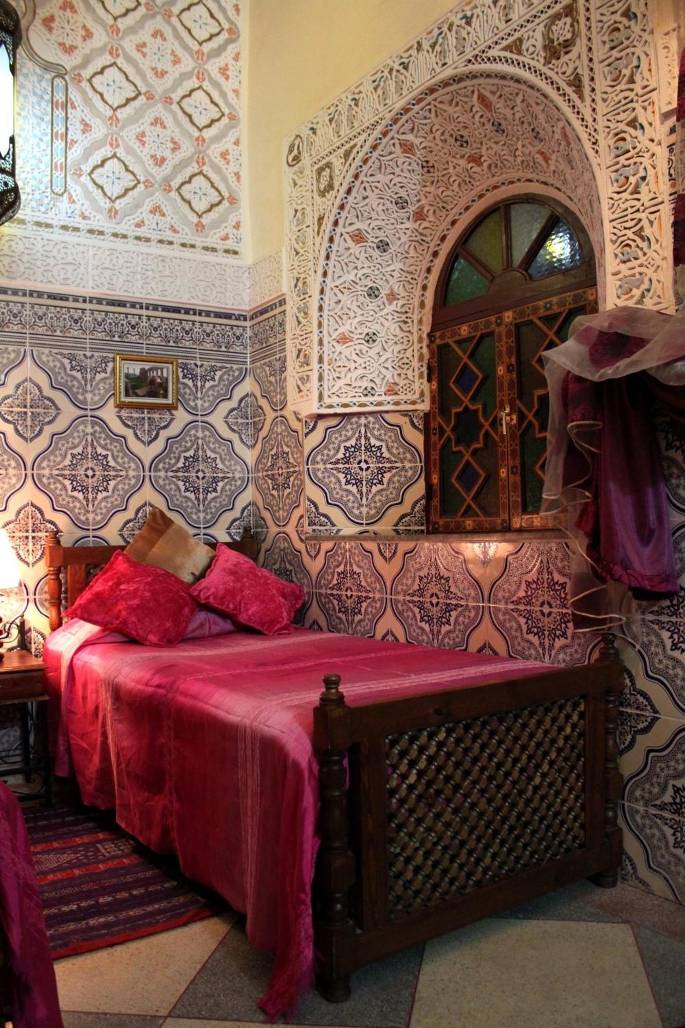 Ryad Bab Berdaine Meknès Rum bild