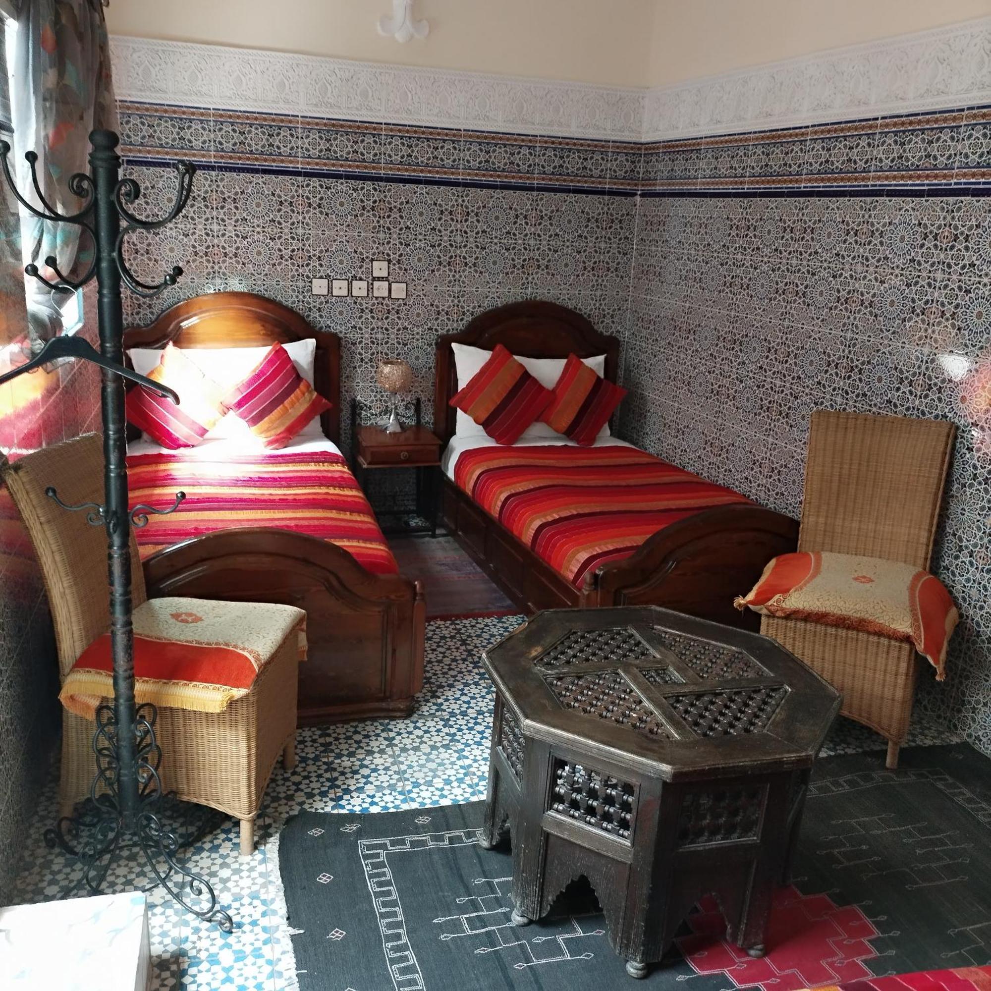 Ryad Bab Berdaine Meknès Rum bild