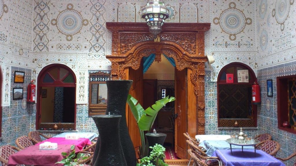 Ryad Bab Berdaine Meknès Exteriör bild